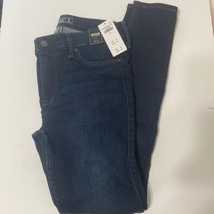 NWT Abercrombie & Fitch mid rise jean legging